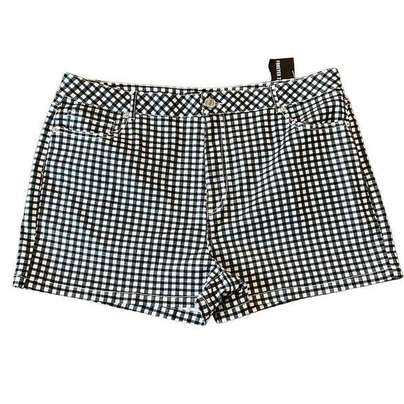 Forever 21 NWT black and white checkered high rise shorts 18 - Picture 1 of 9